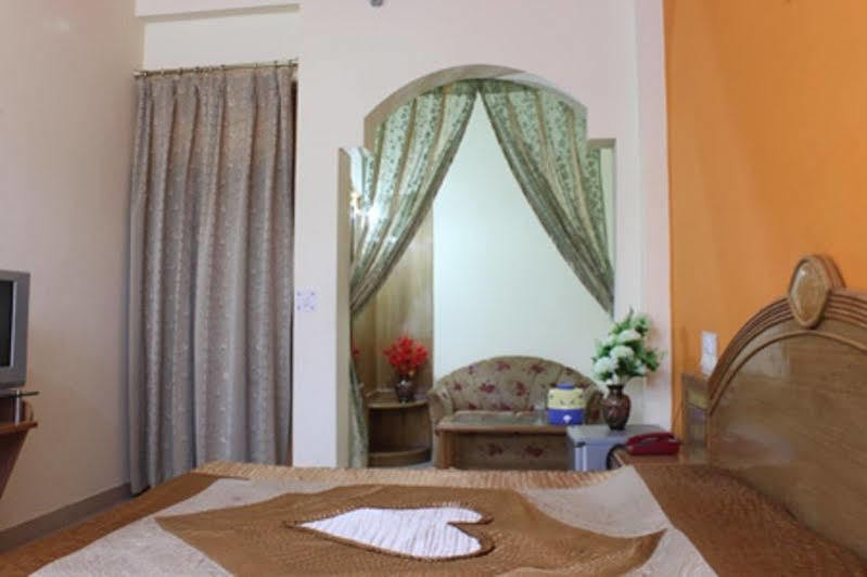 הרידוואר Hotel Sunshine מראה חיצוני תמונה