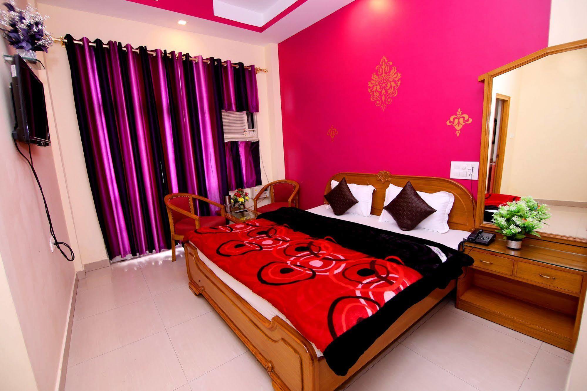 הרידוואר Hotel Sunshine מראה חיצוני תמונה